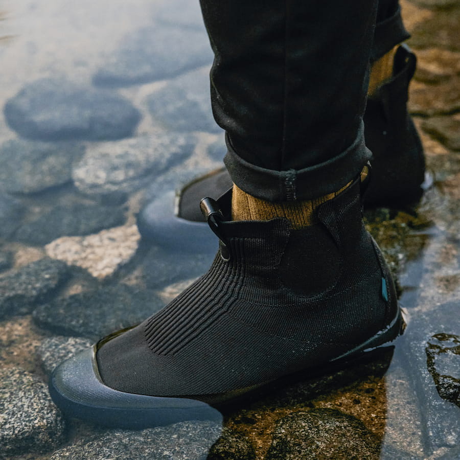 Women's Classic Chelsea - Asphalt Black on Black - Image 5